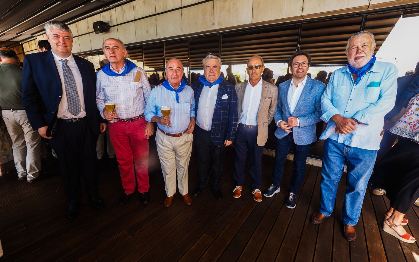 Luis Ángel Agüeros, Jesús Martínez Ruiz, Álvaro Martínez, Víctor Bustillo, José Ramón Castanedo, Luis Fernández y Salvador Blanco.