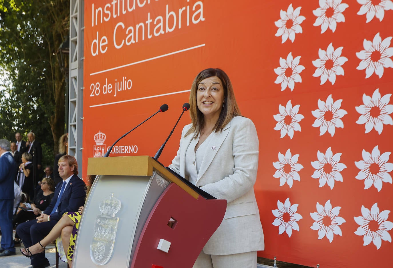 La presidenta regional, durante su discurso del Día de las Instituciones.