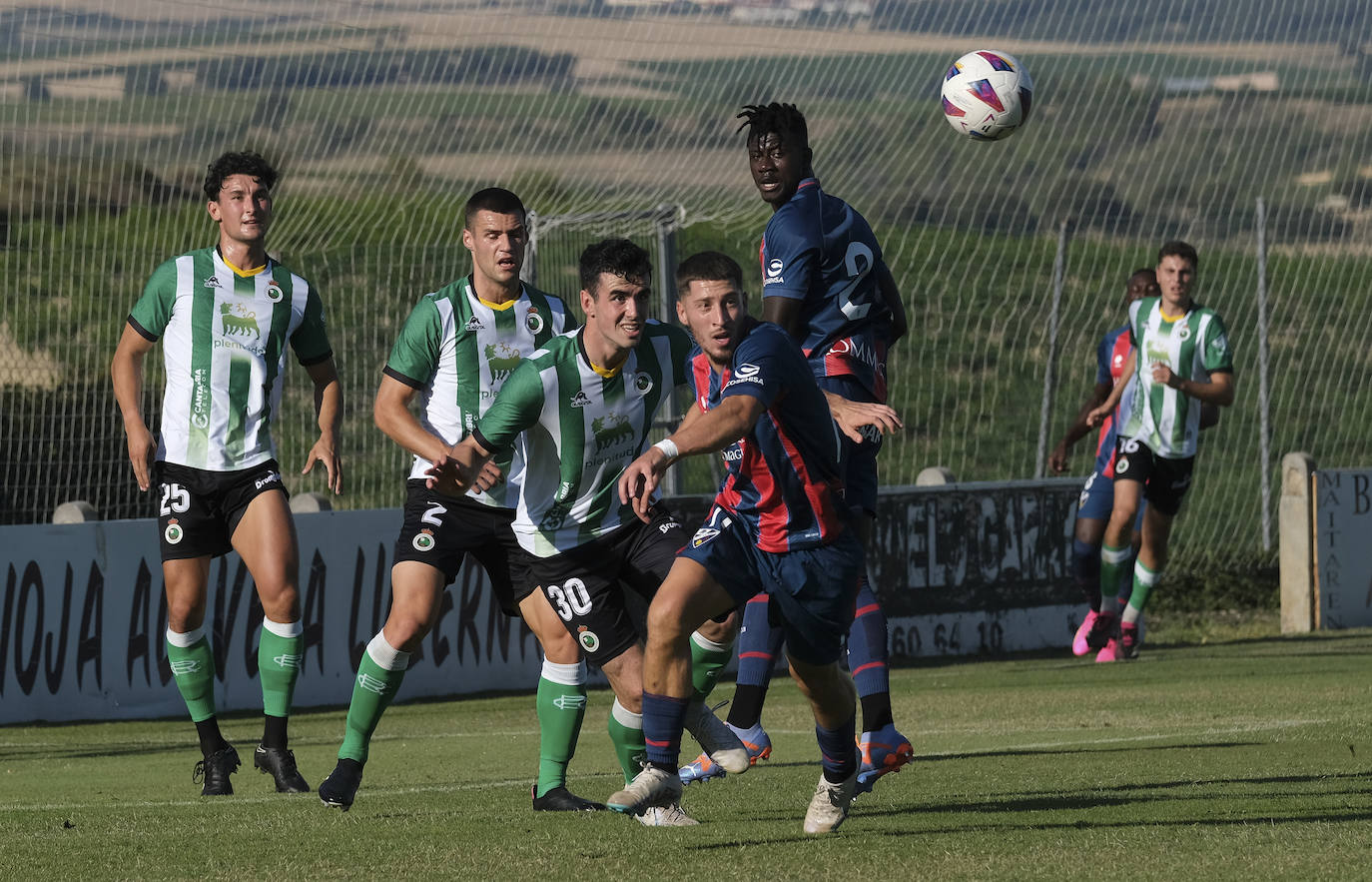 La seguridad defensiva, una de las claves trabajadas por el entrenador del equipo cántabro.