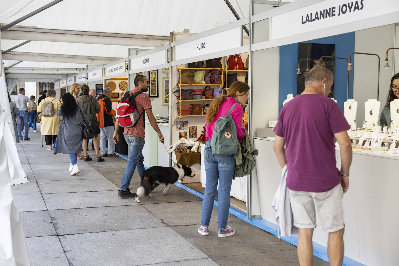 La feria de artesanía se ha inaugurado este viernes y estará abierta hasta el próximo día 17