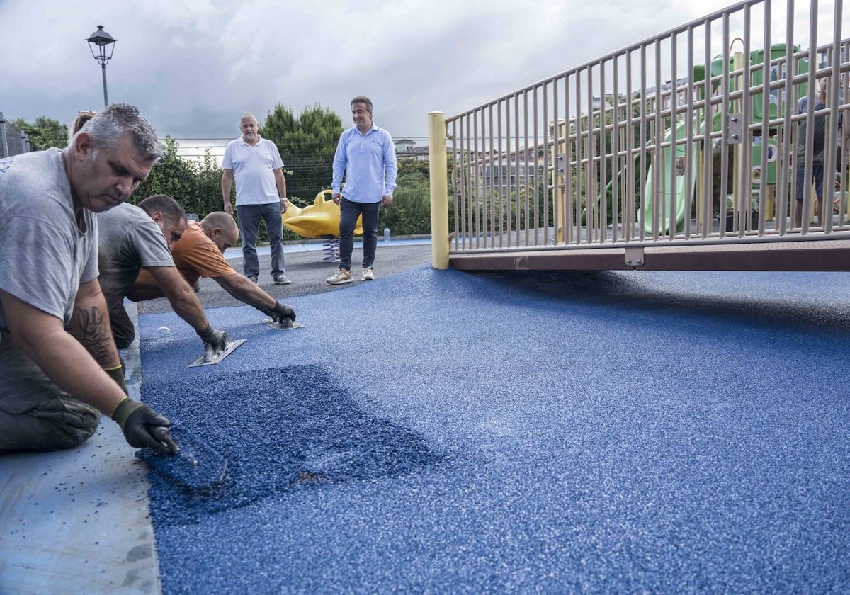 El alcalde, Diego Movellán, realizó una visita al parque Lorenzo Cagigas.