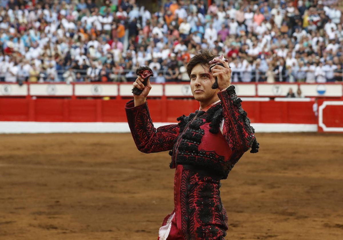 Roca Rey y La Quinta, triunfadores de la Feria de Santiago 2023