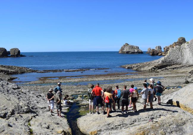 Imagen de archivo de una de las rutas guiadas por Costa Quebrada