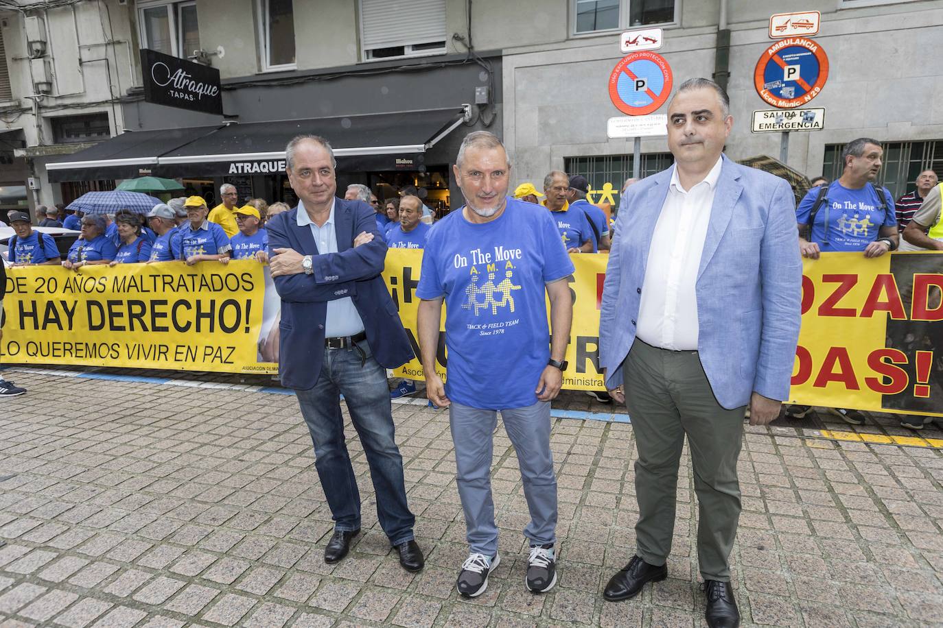 El director general de Urbanismo, Víctor Gil; el presidente de AMA, Antonio Vilela, y el consejero de Fomento, Roberto Media.