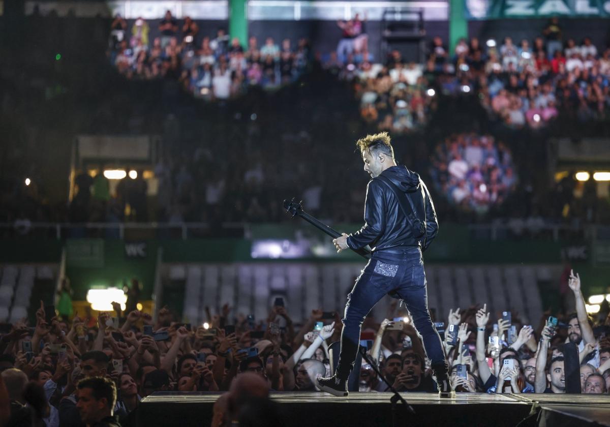 Momento de la actuación de la banda Muse, que el pasado mes de julio reunió a 23.000 aficionados en El Sardinero.