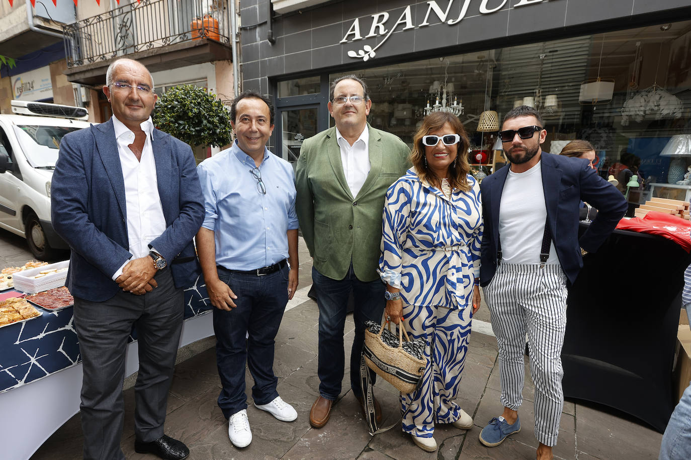 Gonzalo Cayón, Carlos Fernández, Agustín Martínez, Asunción Gutierrez y Santiago Martino.