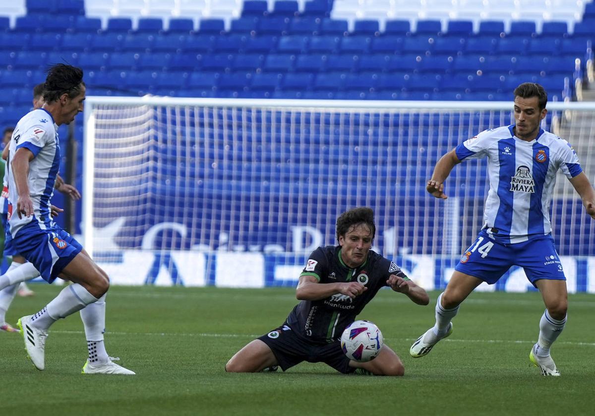 El Racing encaja la primera derrota de la temporada