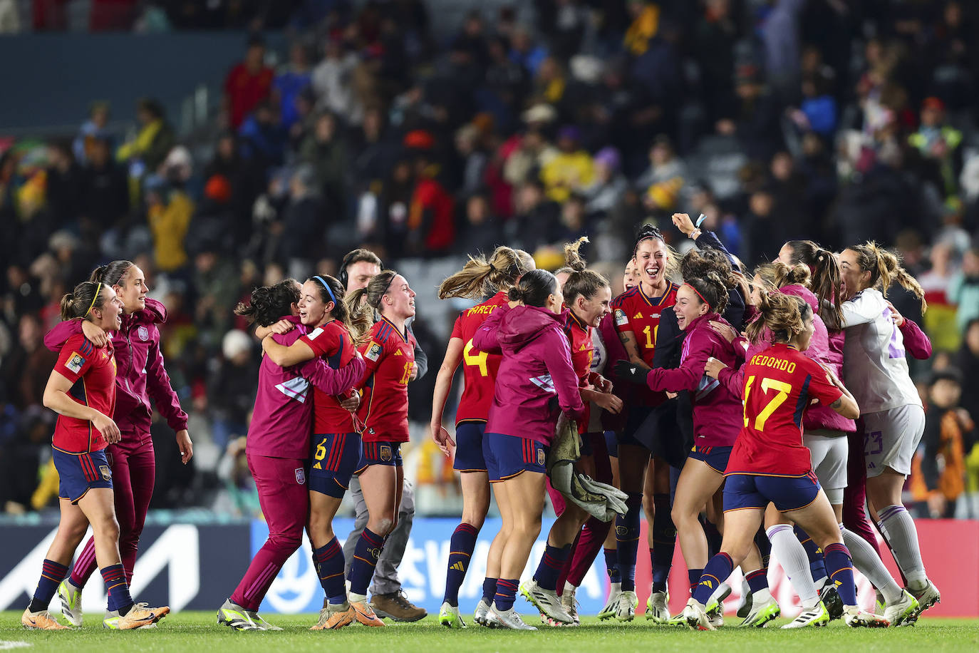 La Selección Femenina de Fútbol festeja el pase a la final que las convirtió en Campeonas del Mundo.