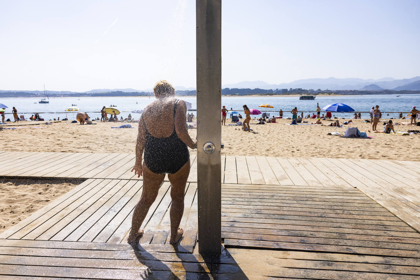 Playa de Los Peligros, en Santander. Solo se podía aguantar bajo el agua