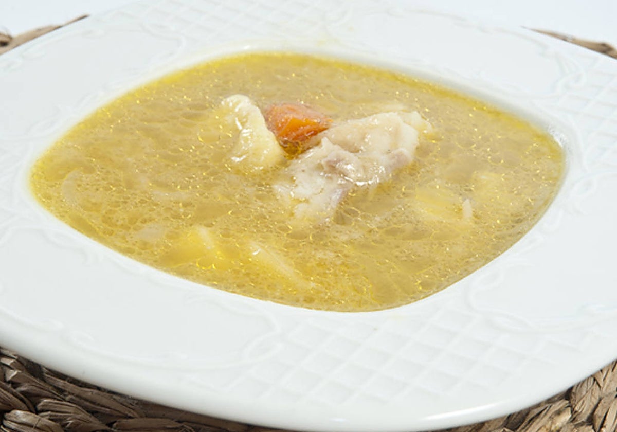 Una sopa de bacalao, un entrante perfecto.