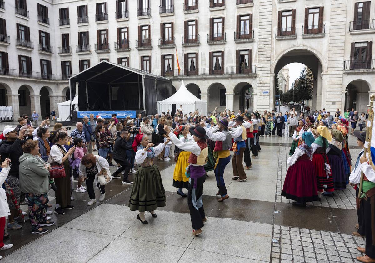 La celebración de los Santos Mártires, en imágenes