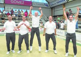 Pedro Gutiérrez, Carlos Gandarillas, Rubén Rodríguez, Jesús Salmón y Gabi Cagigas, tras ganar a Andros.