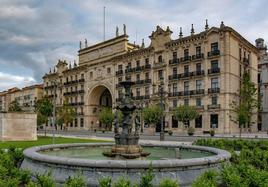 Las antigua sede del Banco Santander pasará a llamarse Faro Santander tras la reforma.