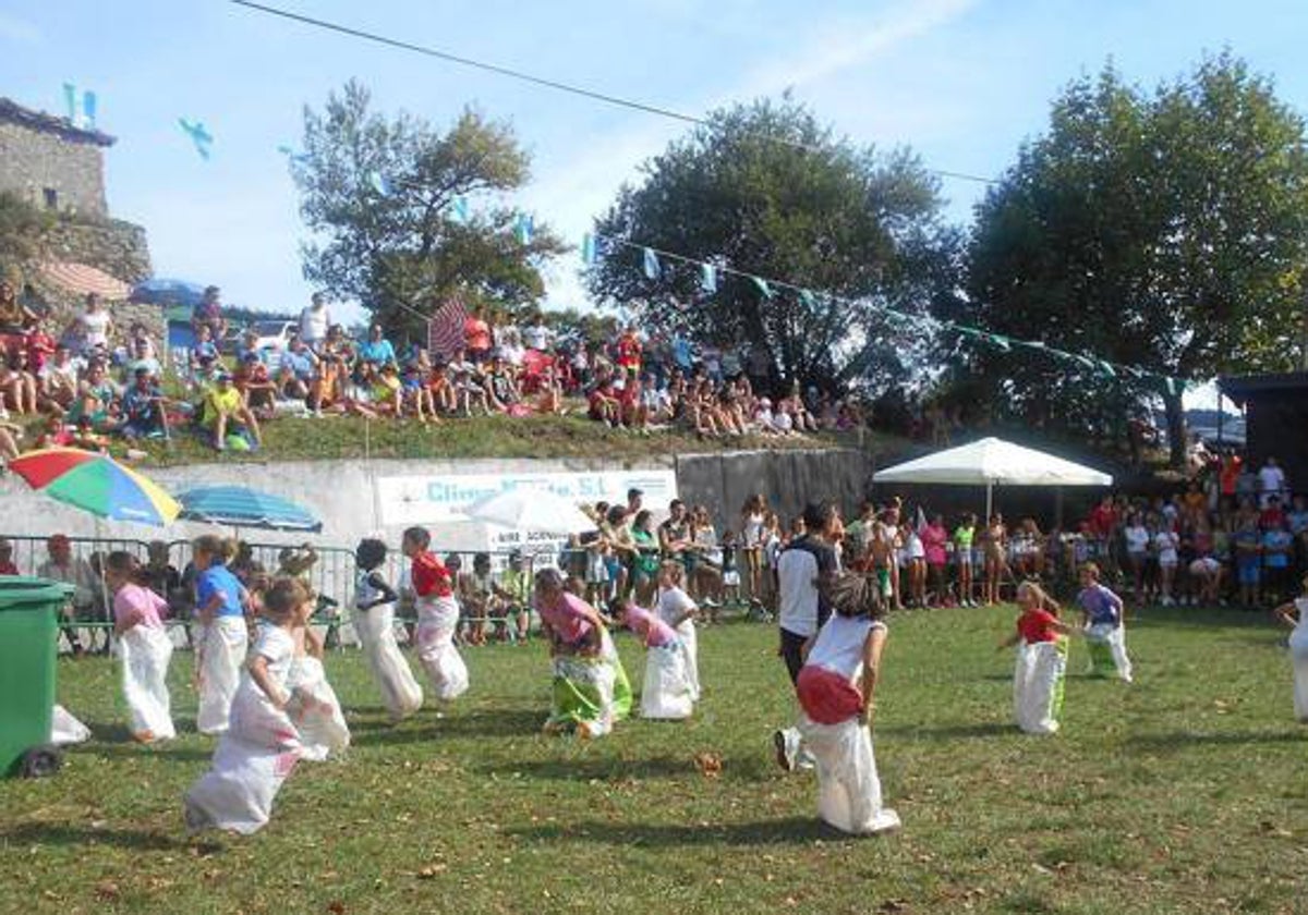 Romería en el barrio de las Cárcobas