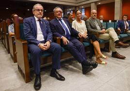 Ángel Pazos, Mariano Barbacid, Berta Casar y Piero Crespo, en el Paraninfo de la Universidad de Cantabria.