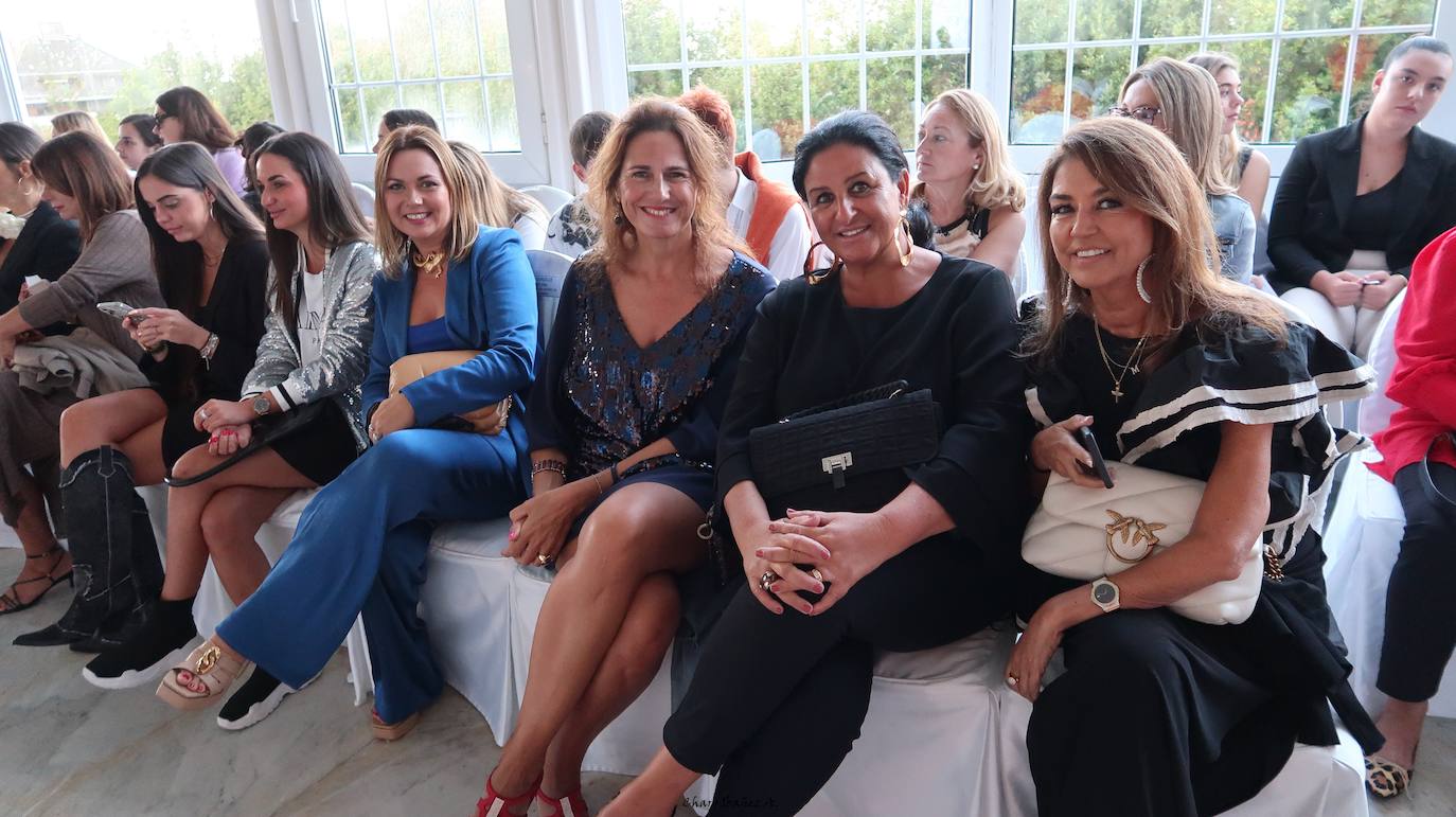 Laura González Quintana, Isabel Ginel, Sabela De La Llama y Marta Oceja.