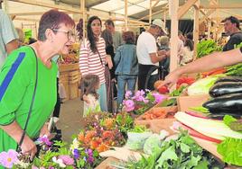 Una treintena de productores estarán presentes en el recinto del Mercado.