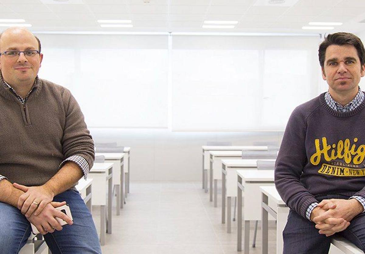 Los fundadores de la destilería Siderit, Rubén Leivas y David Martínez