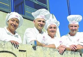 Equipo de cocina formado por Sonia Bonilla, Hernán Hernández, Elisa Cagigal y Rodrigo Ruiz.