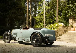 Bugatti T 30, del año 1923, en la casa de uno de los clientes del mecánico Hilario Goitiandia.