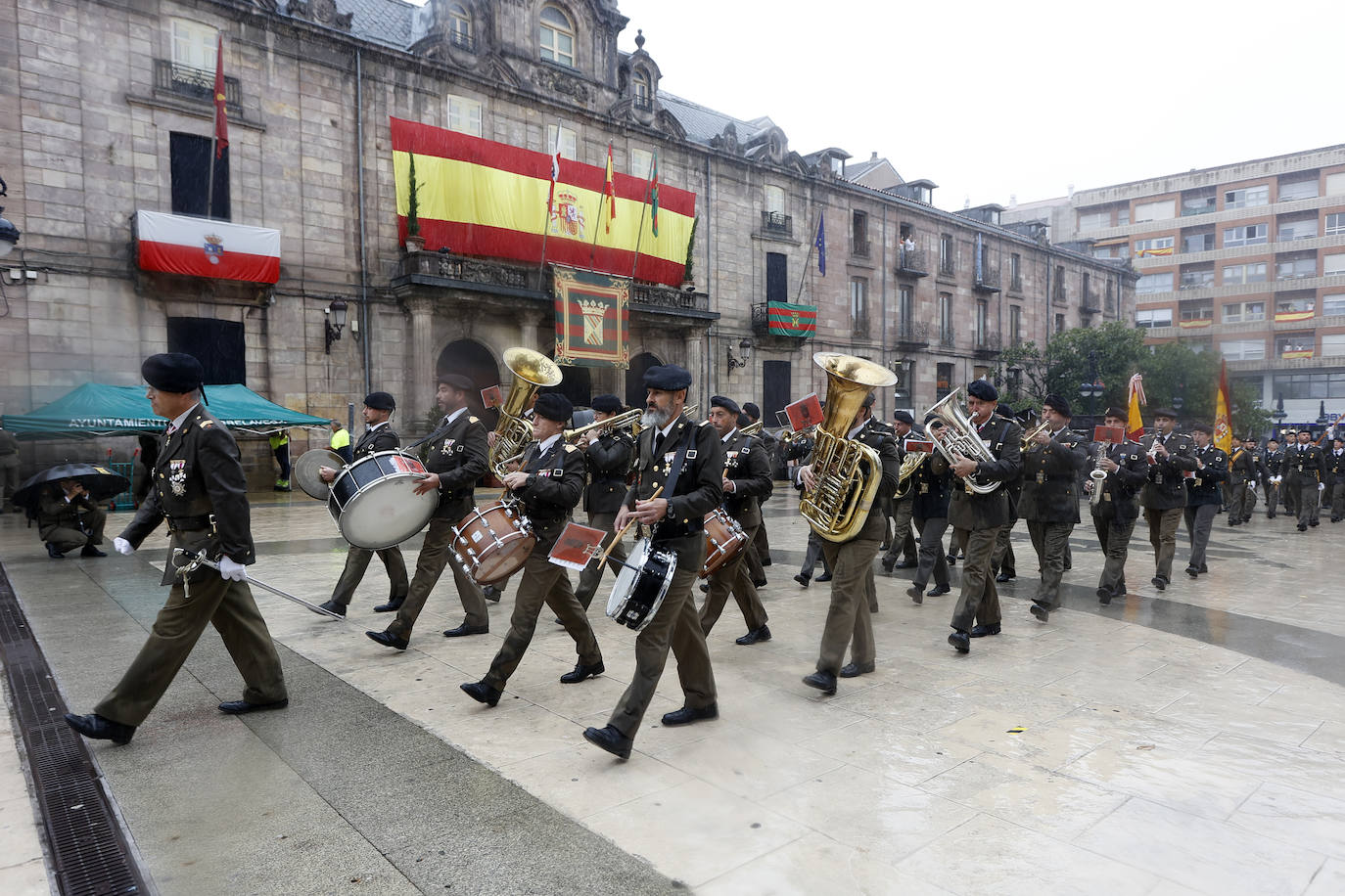 El Bulevar Demetrio Herrero fue engalanado para la ocasión.