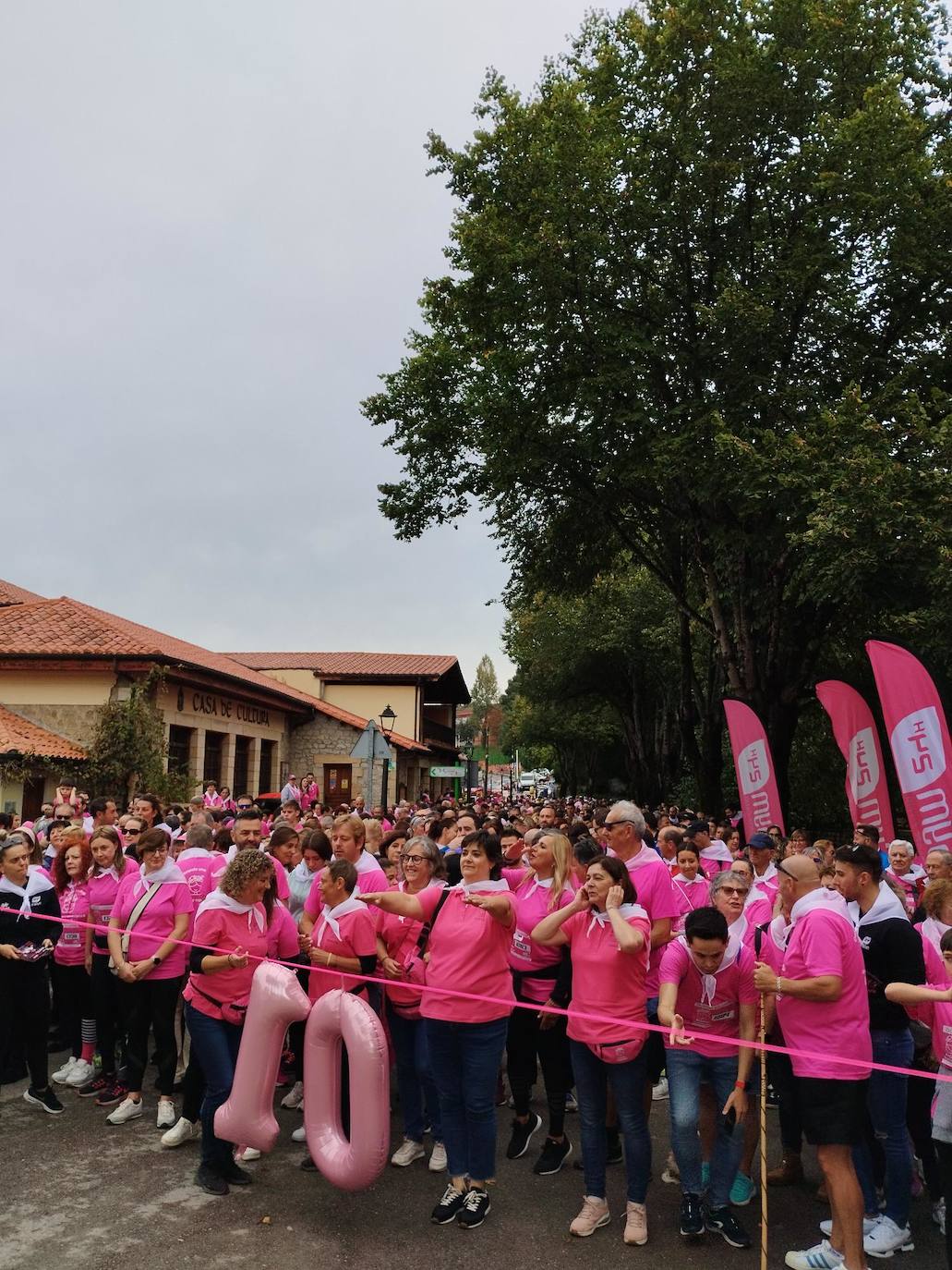 Reocín sale a la calle contra el cáncer de mama