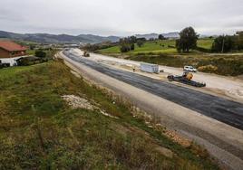 El alcalde pide una conexión directa desde la autovía al futuro polígono de La Hilera