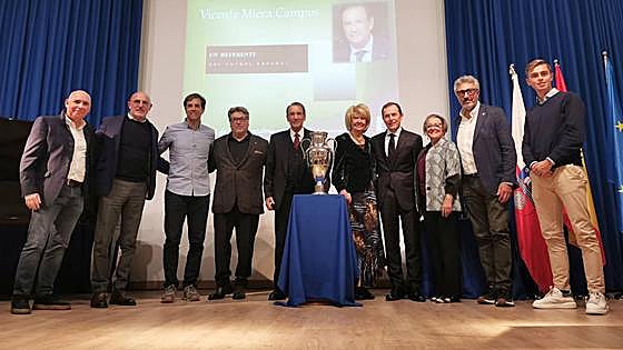 El Racing, en el homenaje al histórico Vicente Miera