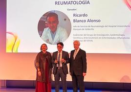 El médico de Valdecilla Ricardo Blanco gana el premio nacional de liderazgo en Reumatología