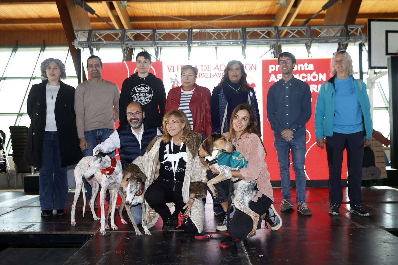 Foto de familia de organizadores y autoridades.