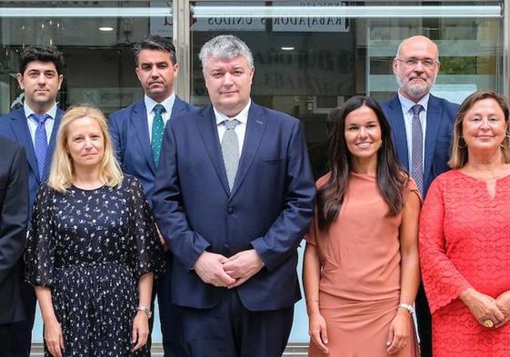 La Consejería de Economía, con quince, es la que más fichajes ha hecho del organigrama directivo del Gobierno PRC-PSOE.