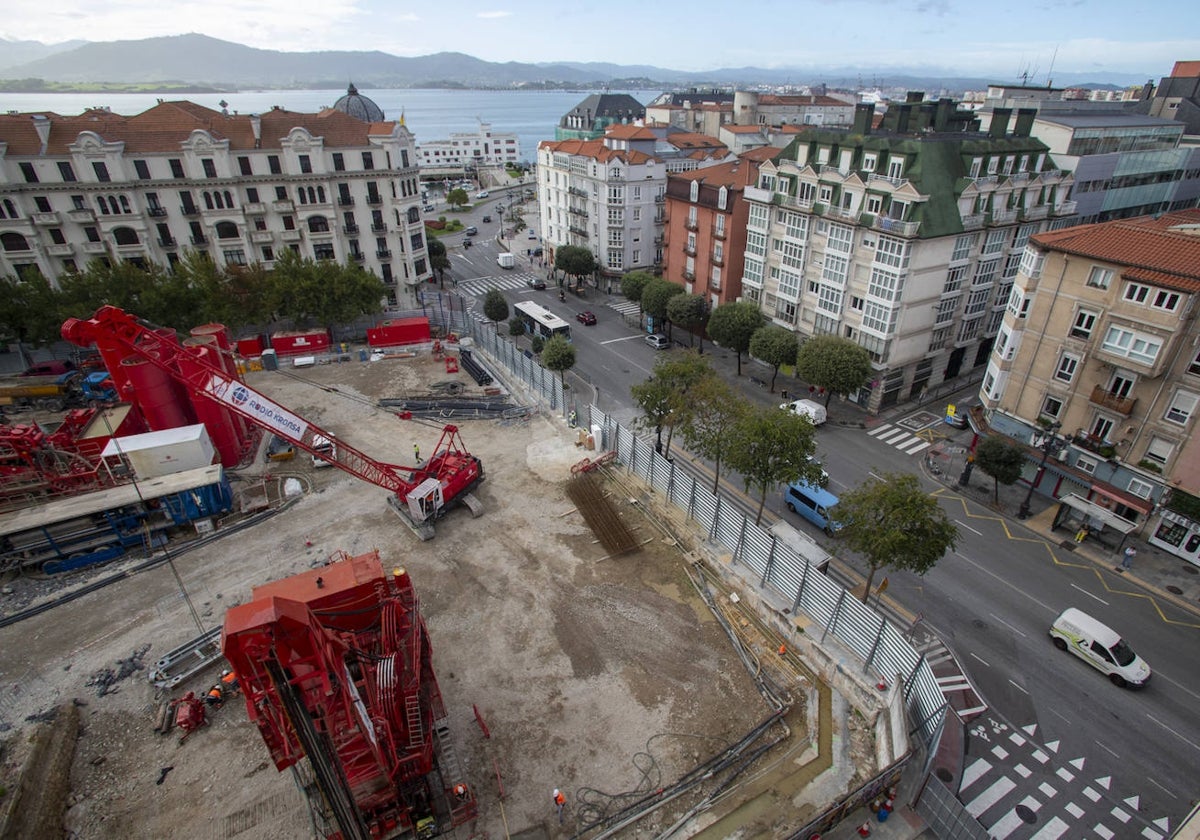 Trabajos en el solar donde se levantará el futuro Museo de Prehistoria, en Puertochico.