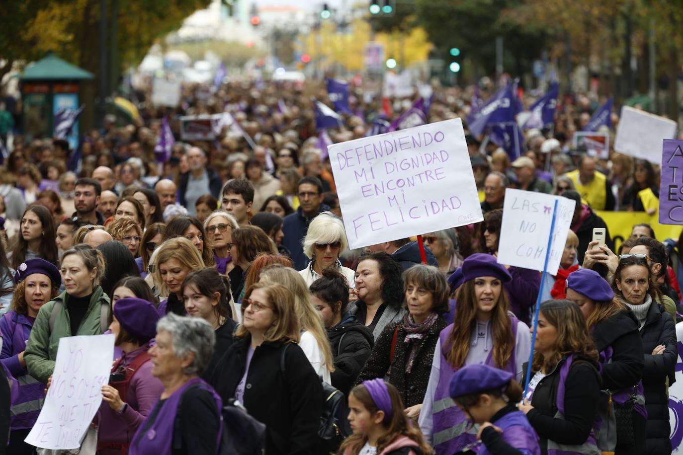 Más de 2.000 personas participaron en la manifestación. 