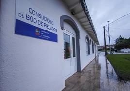 Entrada al consultorio de Boo de Piélagos.