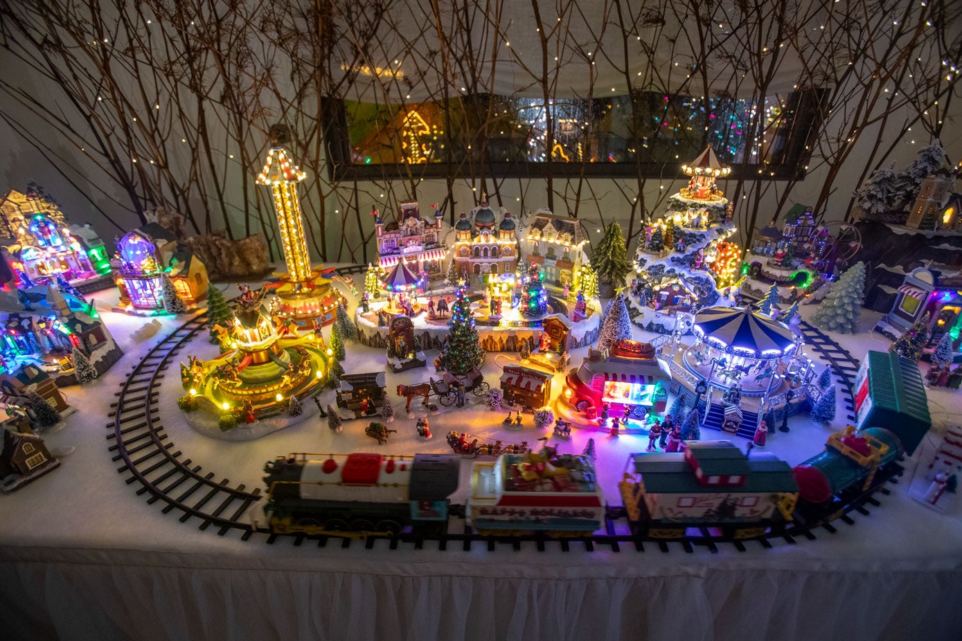 El interior de la casa de Michelena es todo un museo de objetos navideños. 