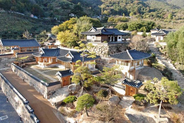 27. Pyeongsa-ri, República de Corea. Es un pueblo ecológico y de temática literaria rodeado por la montaña en forma de U y un espectacular río. En este lugar, la cultura y la historia regionales se mantienen vivas.