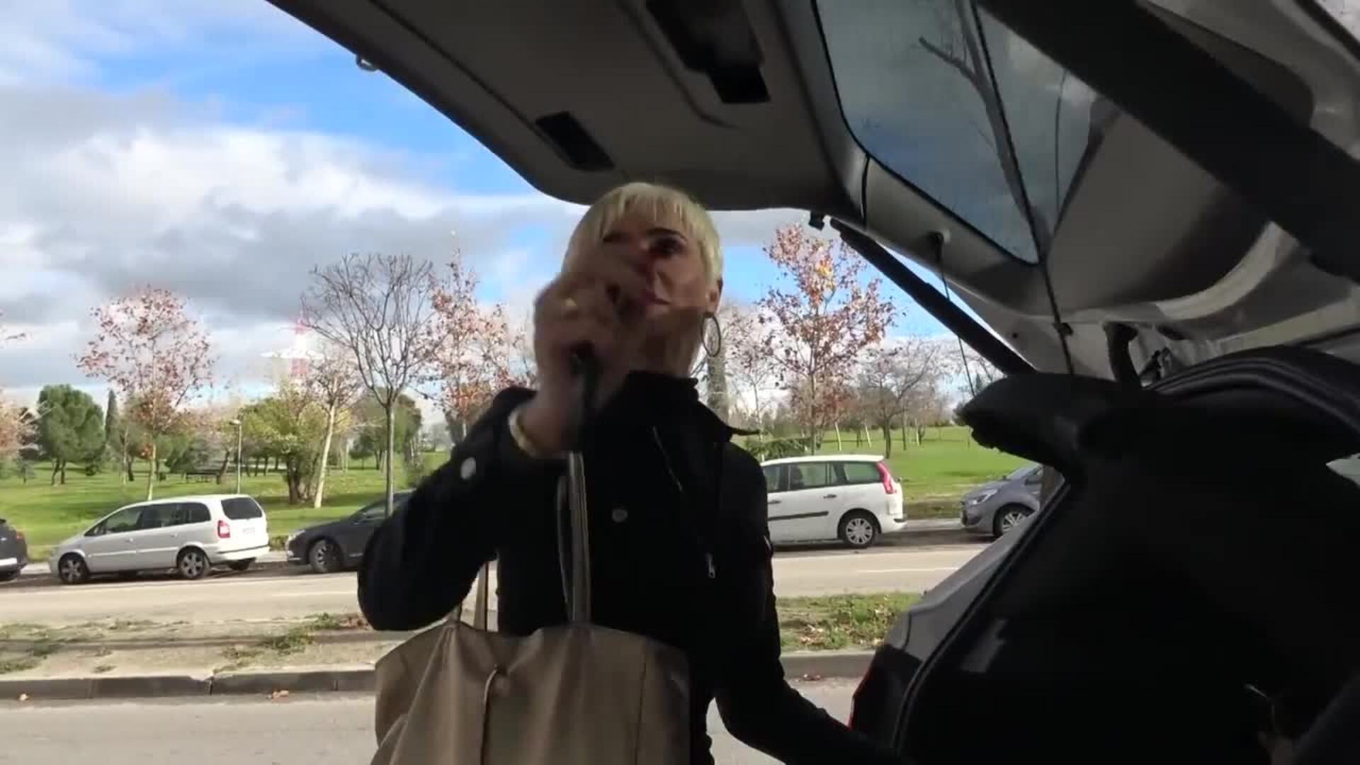 Ana María Aldón se olvida de las 'amenazas' de Ortega Cano y se centra en reformar su hogar