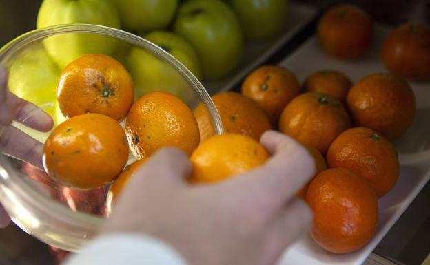 Plástico en la sección de frutas y verduras.