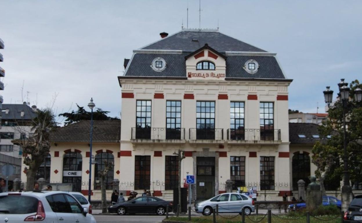 UxL solicita al Ayuntamiento que licite el suministro de energía verde para los edificios públicos