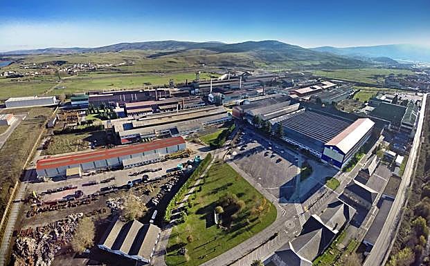 Daniel Alvear, Javier López Marcano, Jesús Mediavilla y José Miguel Barrio durante la reunión.