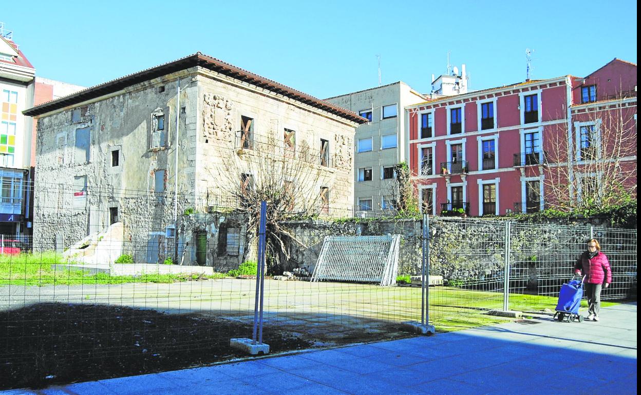 Este año será trascendental para la mejora del exterior del Palacio de Chiloeches y su jardín. 