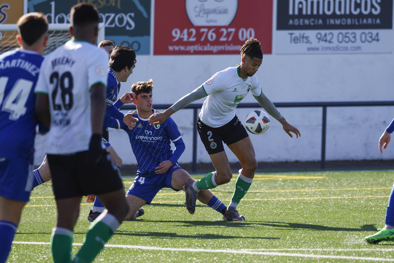 Fotos: El Rayo Cantabria empata anteel Burgos Promesas