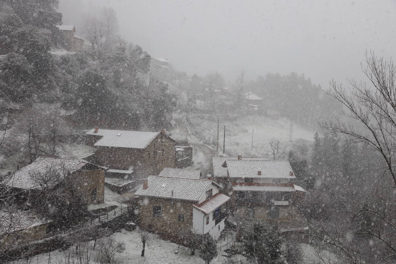 Imagen de este martes de Yebas, un pequeño pueblo del Ayuntamiento de Cabezón de Liébana. 