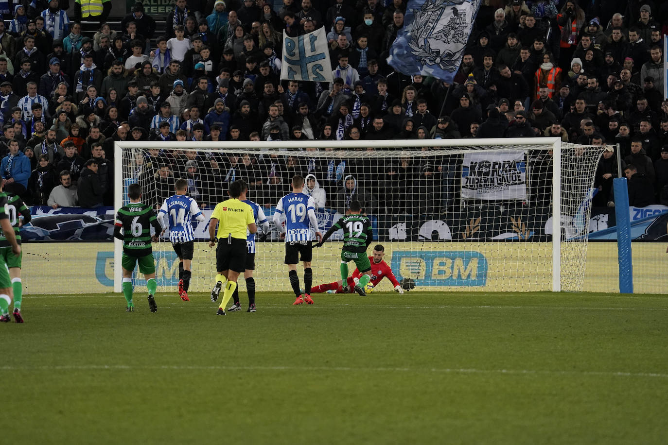 Fotos: Las imágenes del Alavés-Racing