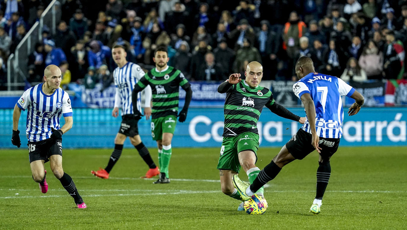 Fotos: Las imágenes del Alavés-Racing