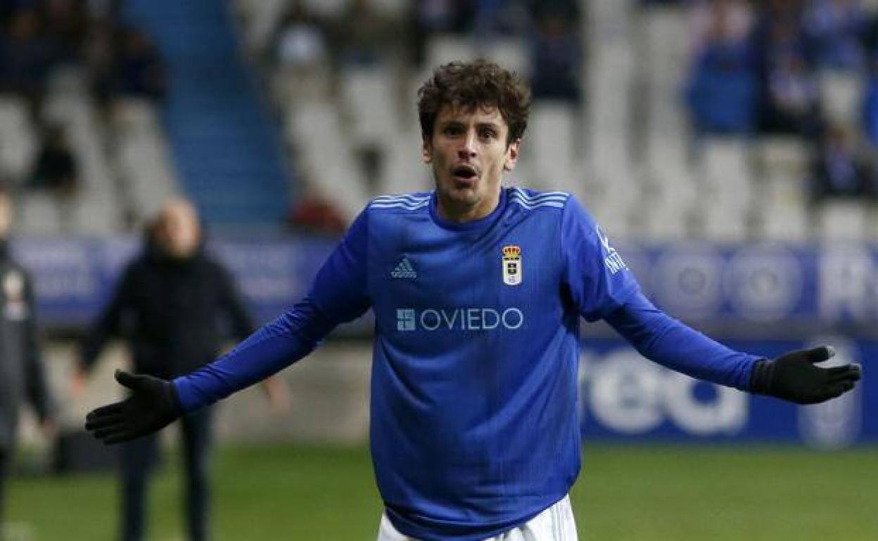 Marco Sangalli, con la camiseta del Oviedo.