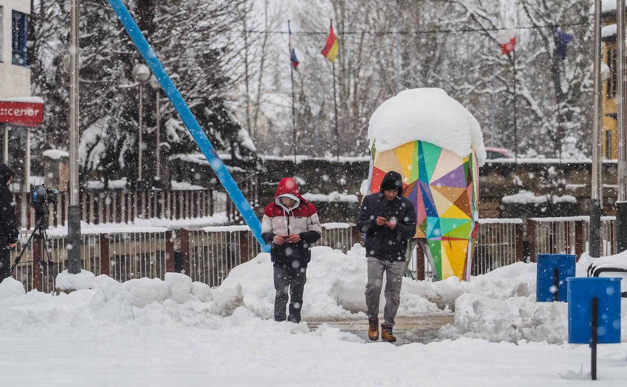 Reinosa se cubrió de nieve esta semana.