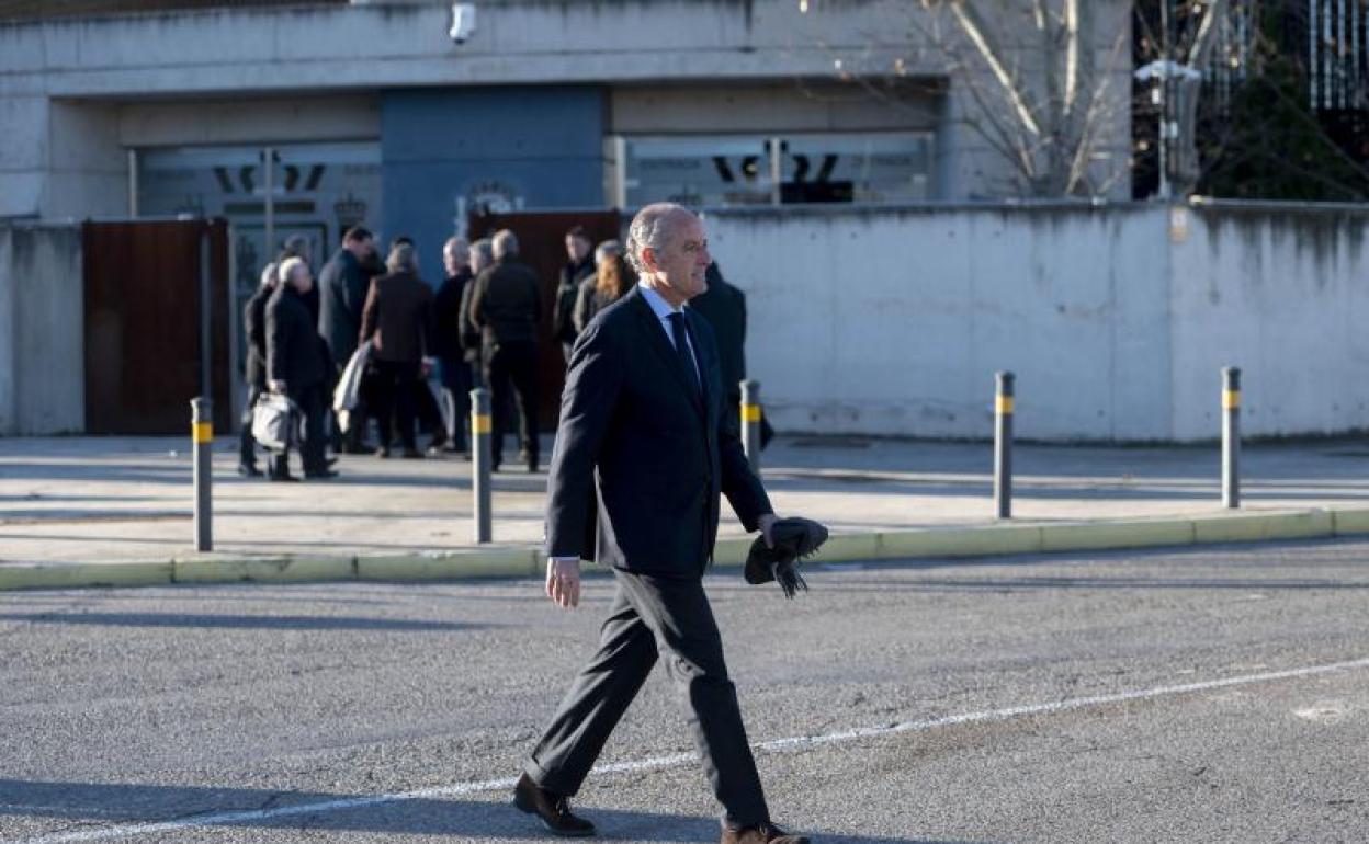 El expresidente de la Comunidad Valenciana Francisco Camps a su llegada al juicio por el contrato de Fitur a la trama 'Gürtel'.