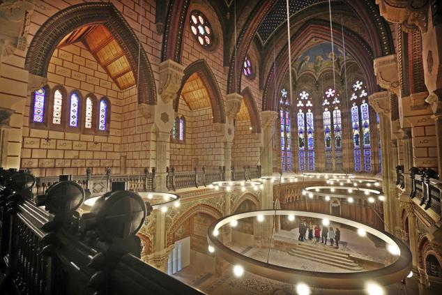 Imagen del templo con su nuevo aspecto vista desde el coro.