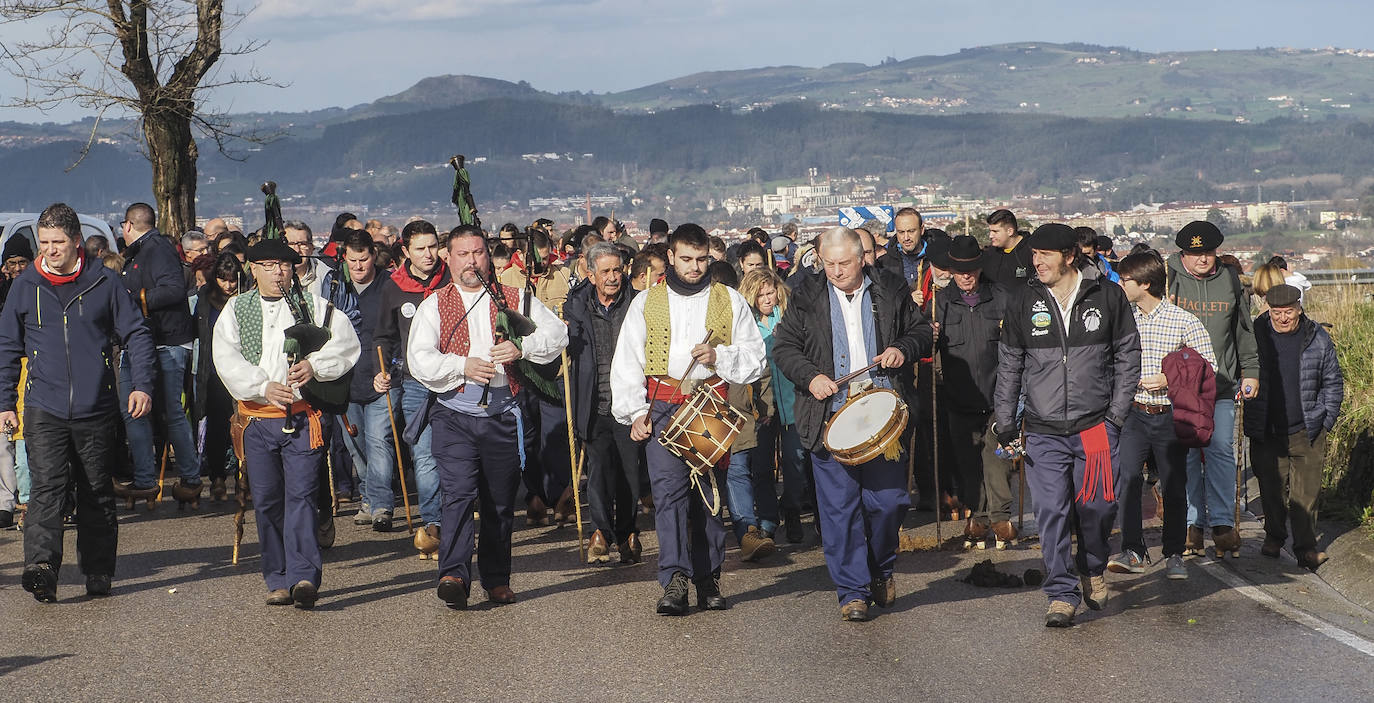 Fotos: La tradicional subida a La Montaña